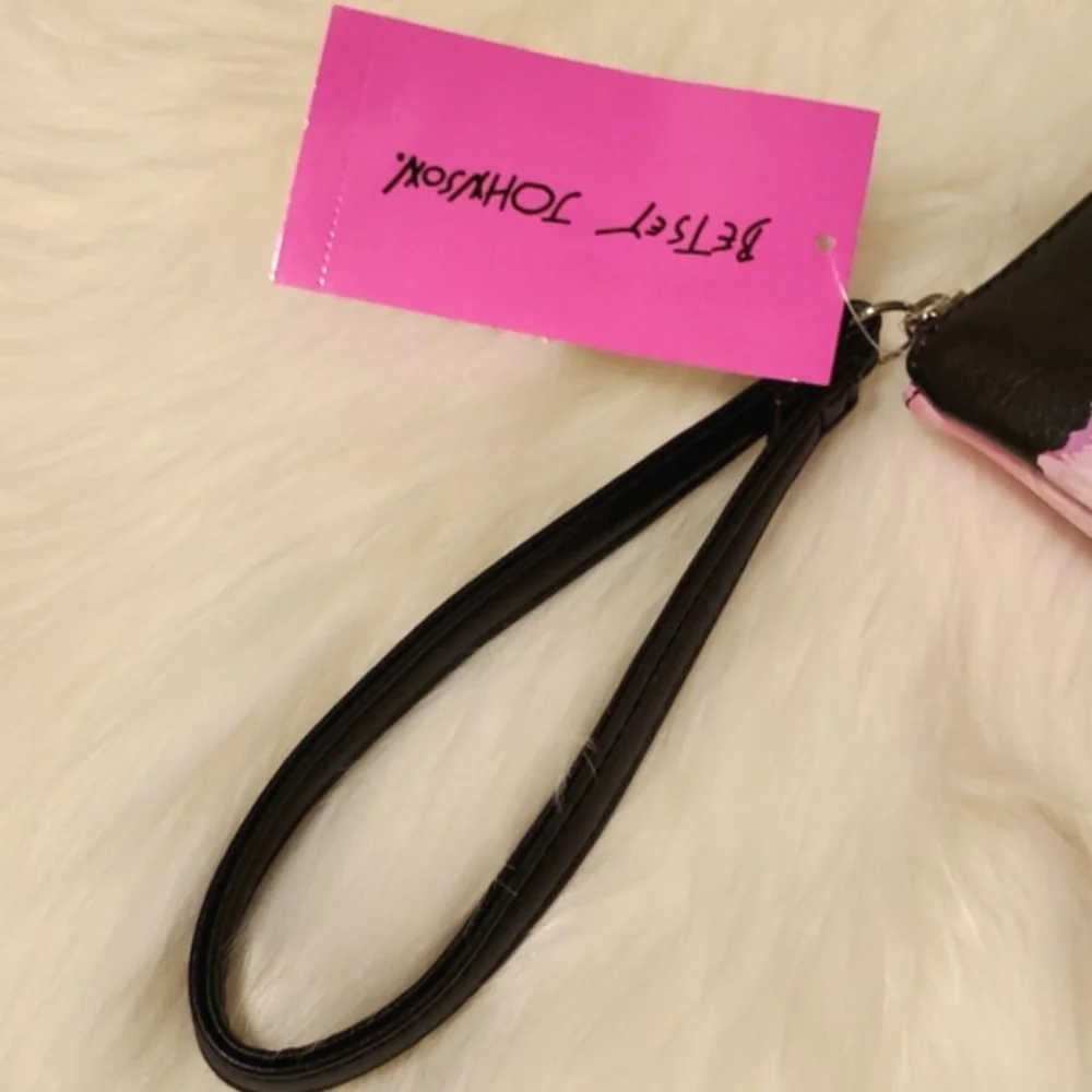 Betsey Johnson Printed Pebble Wristlet Flowers Black and Pink